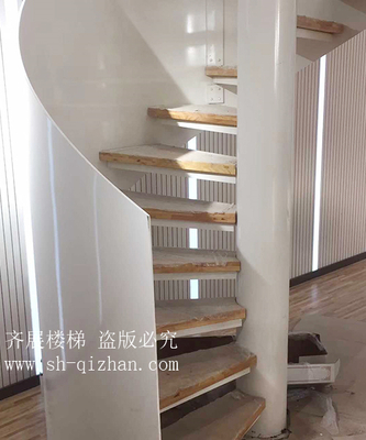 旋轉(zhuǎn)鋼木樓梯3