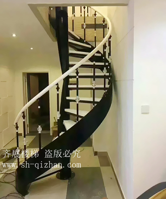 旋轉(zhuǎn)鋼木樓梯7